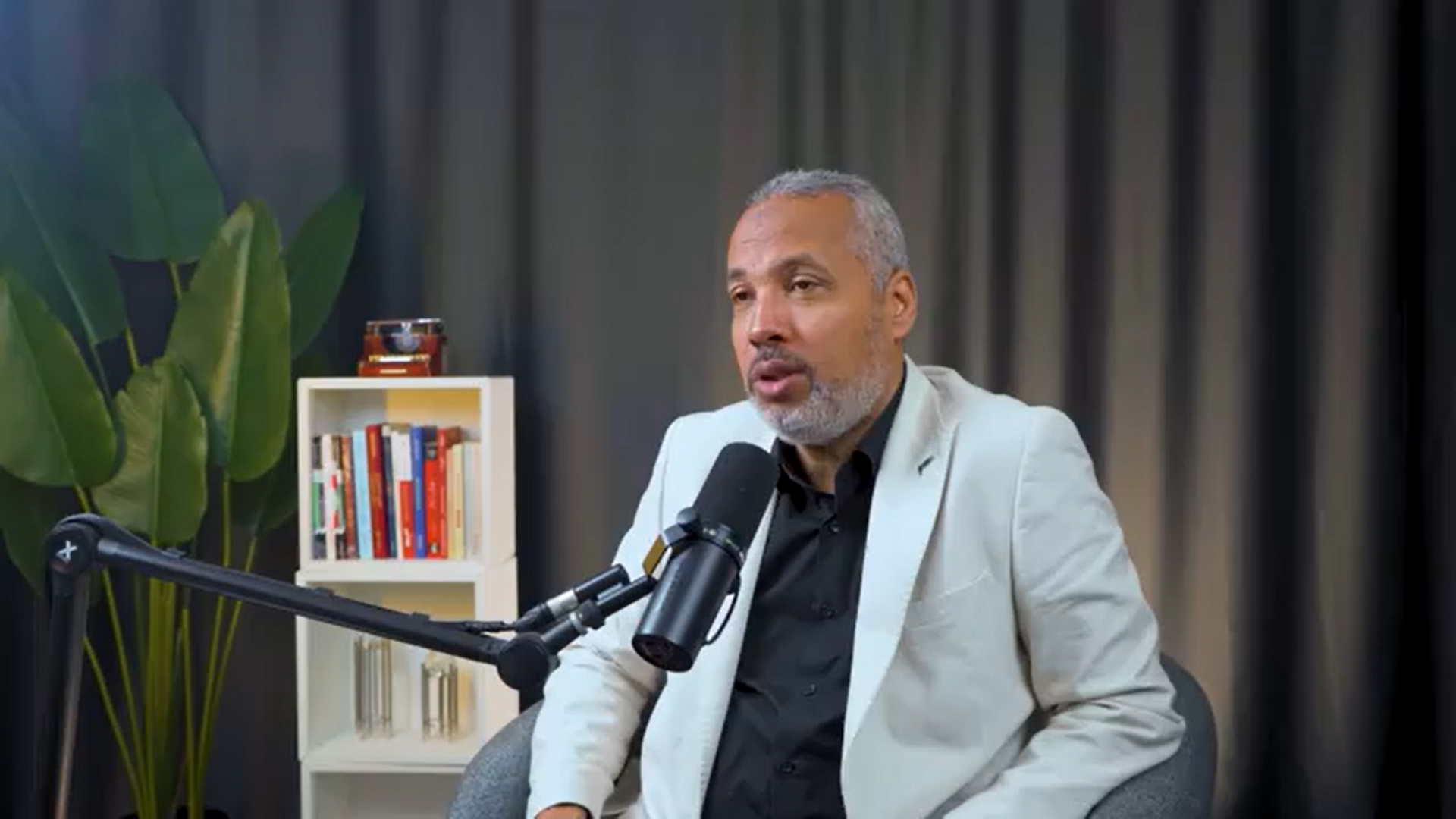 دخلنا مرحلة التجديد الأخير في تاريخ الأمة‼️و العالم مقبل على أجمل قرن في التاريخ  بودكاست وعي أمة